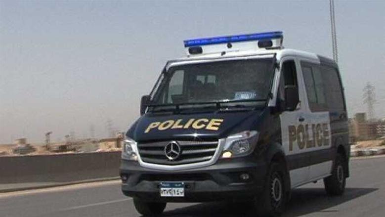 مصر.. احتجاز بواب لاتهامه بتقبيل طبيبة خليجية على باب شقتها بالعجوزة