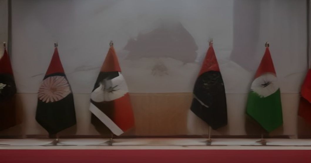في بيان مشترك.. 8 دول تحذر من تقويض إسرائيل لاتفاق غزة وحل الدولتين وتطالب برادع أممي
